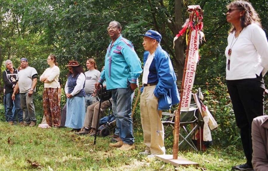 Tutelo and Gayogo̱hó꞉nǫ' people at the 2006 opening of Tutelo Park