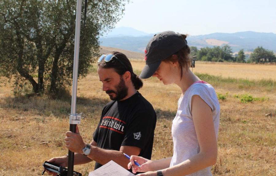 Prof. Van Oyen (right) takes recordings using a dGPS.