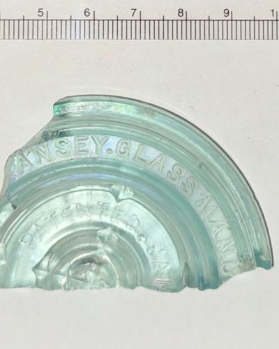 glass lid fragment